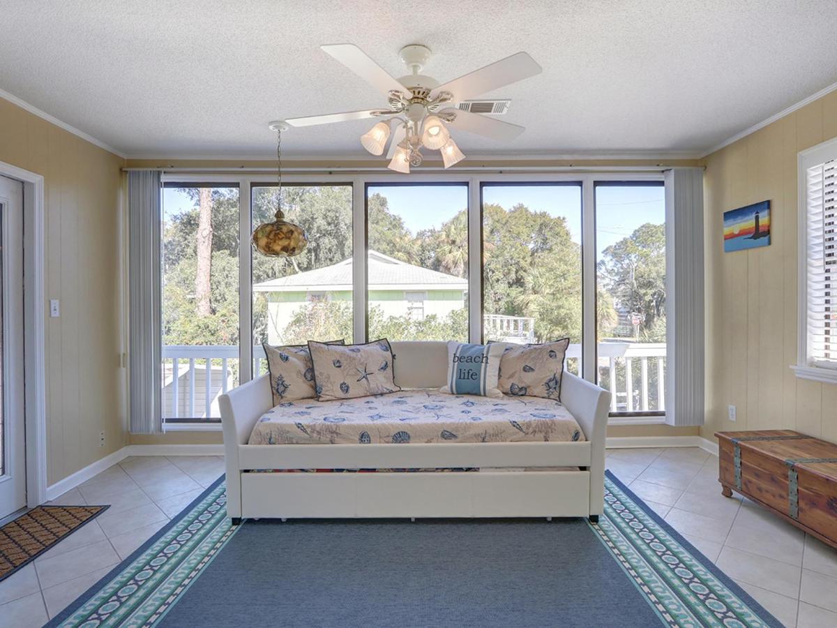 Lola'S Retreat Villa Tybee Island Room photo